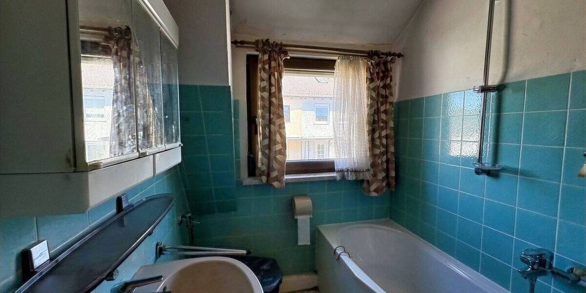 Doppelhaushälfte Heroldsbach - 7 Zimmer, 115 m&sup2;, 280.000&euro; | Angebot:26487294