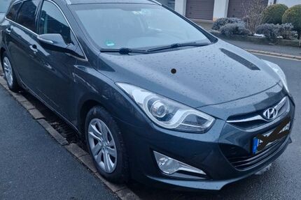Hyundai i40 228.000 km 6.400 &euro; Eggolsheim 91330