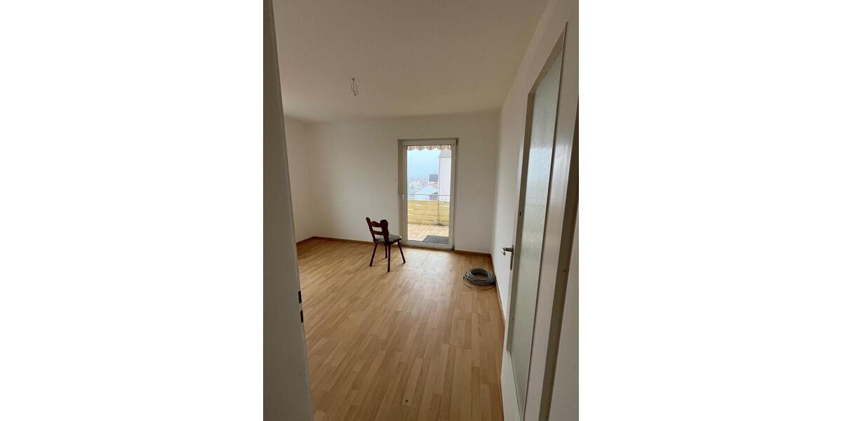 Etagenwohnung Ebern - 3 Zimmer, 75 m&sup2;, 550&euro; | Angebot:25362788