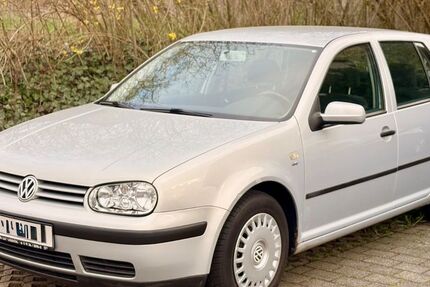 VW Golf 85.000 km 4.499 &euro; Breitengüssbach 96149