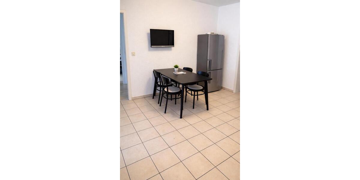 Etagenwohnung Hirschaid - 5 Zimmer, 12 m&sup2;, 330&euro; | Angebot:26067073
