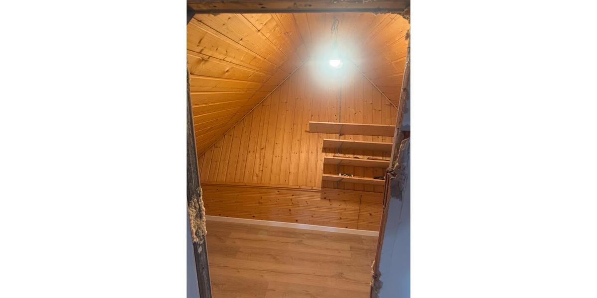 Etagenwohnung Altendorf - 2.5 Zimmer, 65 m&sup2;, 850&euro; | Angebot:26033522