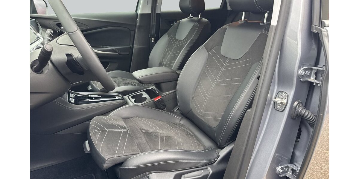 Opel Grandland Ultimate *ACC/Navi/19Zoll Alu/LED/el.Hec 35.065 km 23.980 &euro; Bamberg 96052