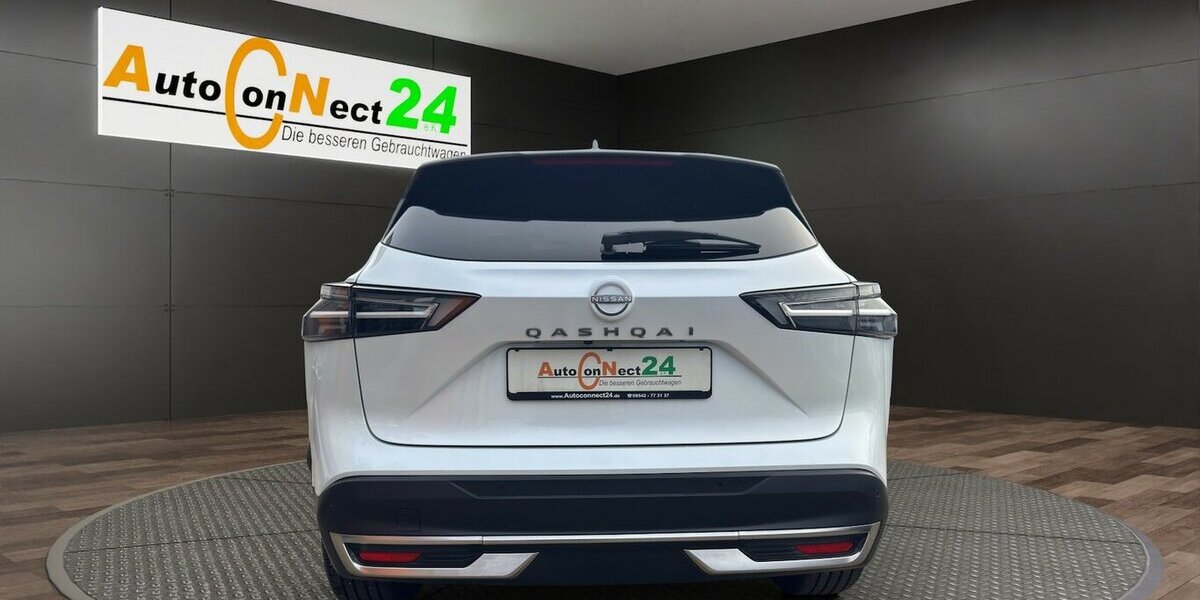 Nissan Qashqai N-Connecta XTronic *Navi/LED/Kamera360/PDC 17.515 km 25.980 &euro; Bamberg 96052