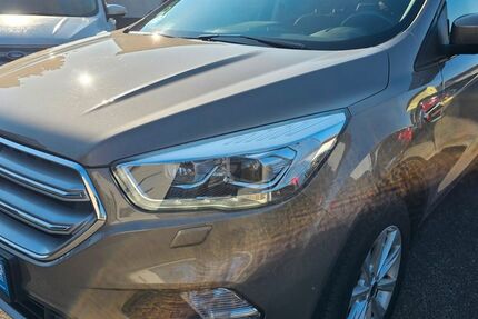 Ford Kuga 54.000 km 17.999 &euro; Knetzgau 97478