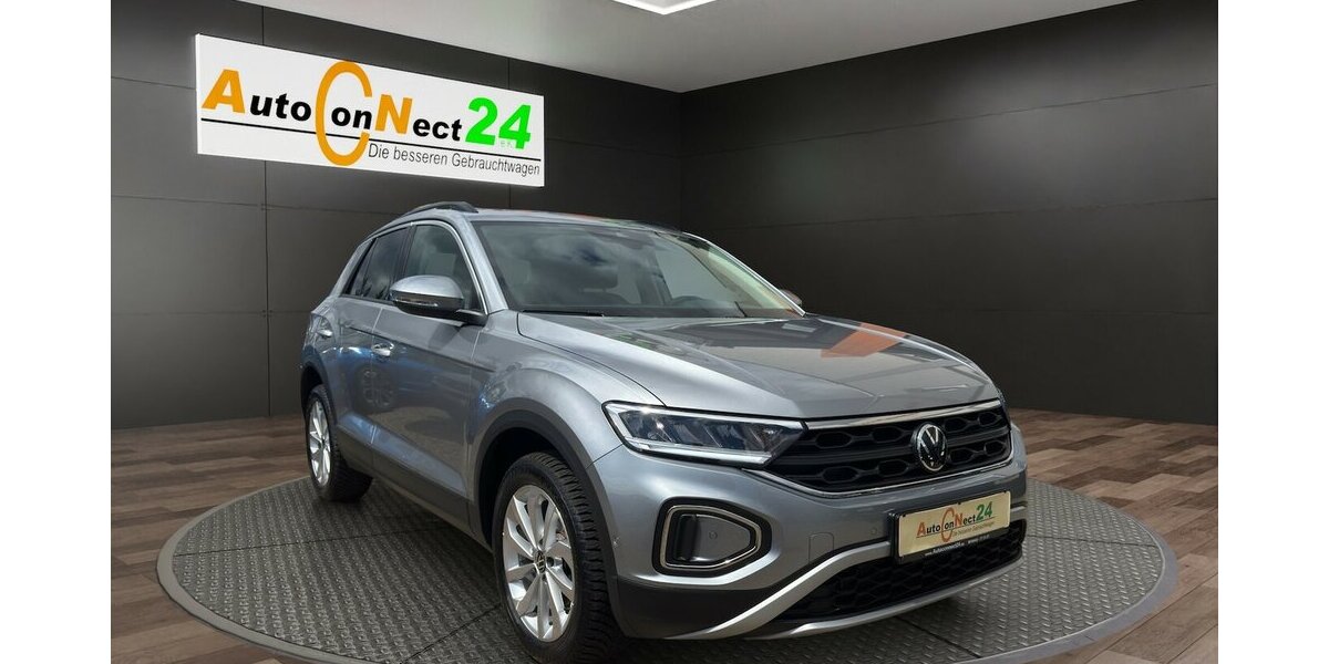 VW T-Roc 1.5 TSi Life Business *LED/Navi/ACC/SHZG/Tot 4.126 km 26.990 &euro; Bamberg 96052