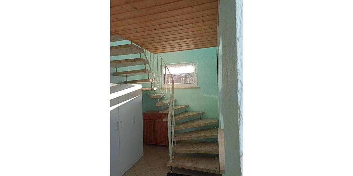 Dachgeschoßwohnung Bad Staffelstein - 3 Zimmer, 70 m&sup2;, 450&euro; | Angebot:25977242