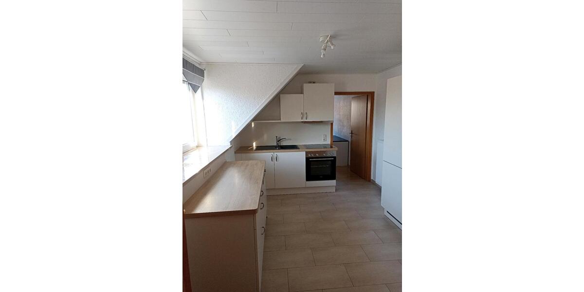 Dachgeschoßwohnung Bad Staffelstein - 3 Zimmer, 70 m&sup2;, 450&euro; | Angebot:25977242