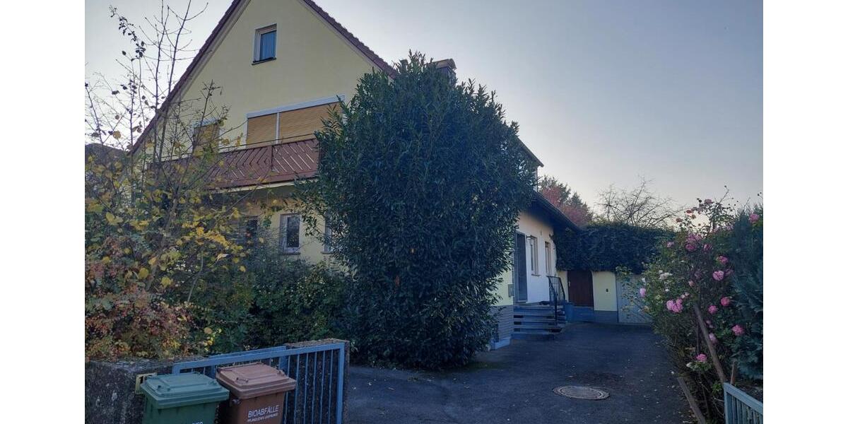 Einfamilienhaus Litzendorf - 9 Zimmer, 220 m&sup2;, 499.000&euro; | Angebot:26183086