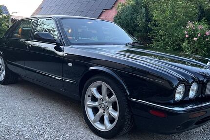 Jaguar XJR 218.000 km 14.999 &euro; Hallerndorf 91352