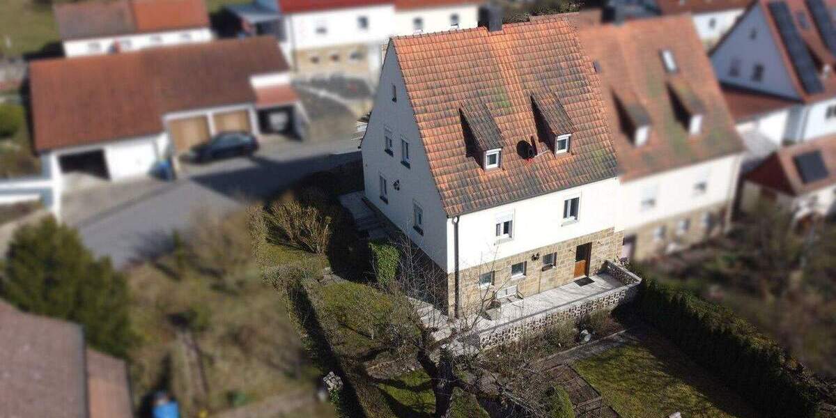 Einfamilienhaus Ebern - 4 Zimmer, 115 m&sup2;, 295.000&euro; | Angebot:25801189