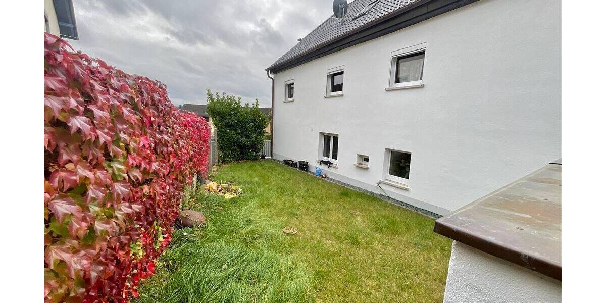 Einfamilienhaus Stegaurach - 8 Zimmer, 184 m&sup2;, 1.450&euro; | Angebot:26289657