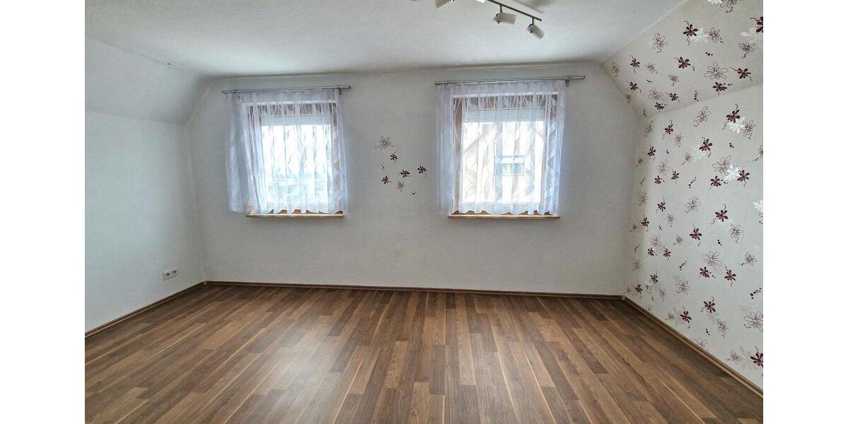 Mehrfamilienhaus, Wohnhaus Hausen - 10 Zimmer, 268 m&sup2;, 680.000&euro; | Angebot:22627182