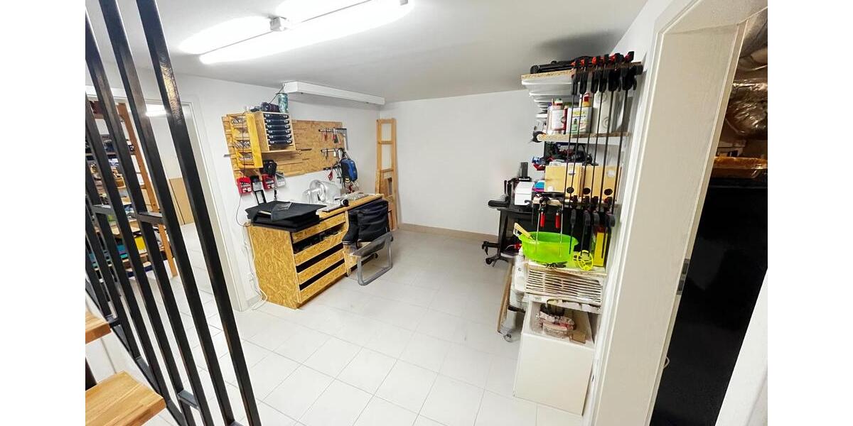 Reihenhaus Adelsdorf - 5 Zimmer, 138 m&sup2;, 1.500&euro; | Angebot:26043427