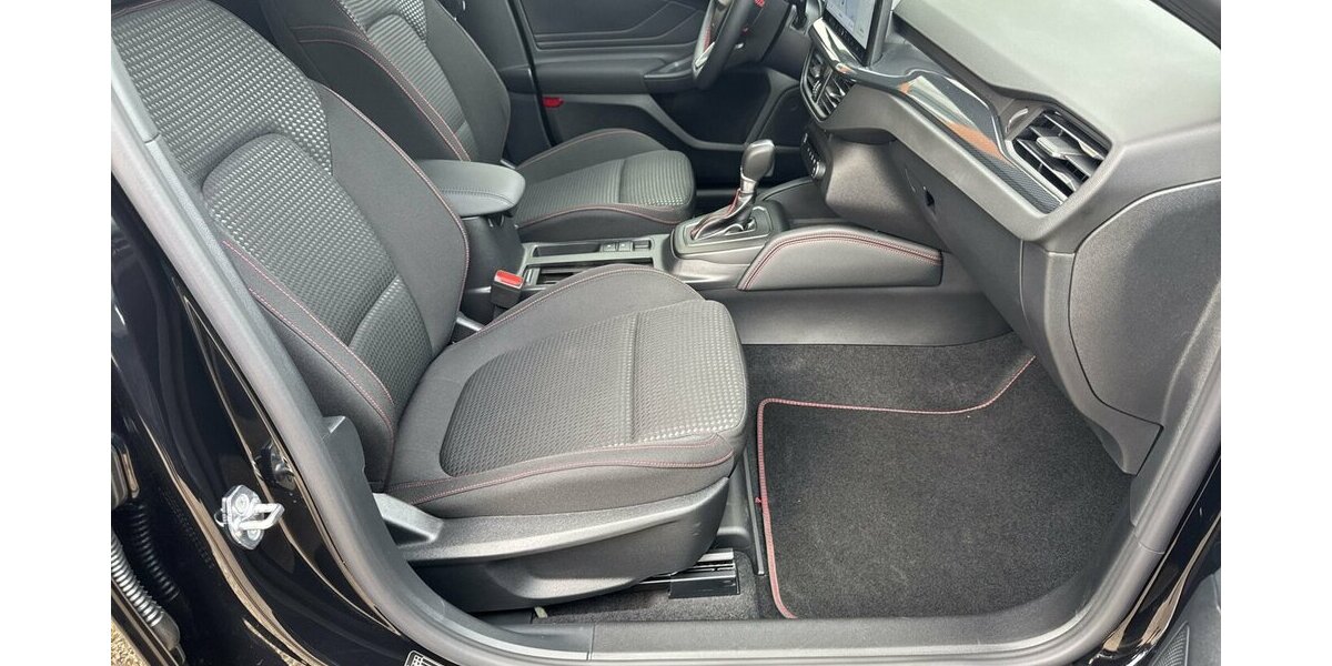 Ford Focus Turnier ST-Line X *AHK//Head-up/Navi/SHZG/PD 7.956 km 23.780 &euro; Bamberg 96052