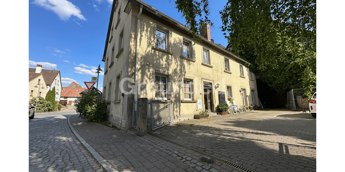 Einfamilienhaus Uehlfeld - 13 Zimmer, 315 m&sup2;, 299.000&euro; | Angebot:9624601