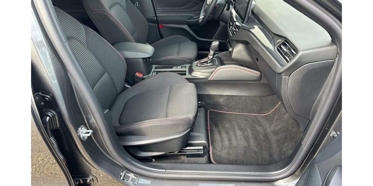 Ford Focus ST-Line X*Automatik//Navi/SHZG/PDC/Kamera* 9.976 km 23.390 &euro; Bamberg 96052