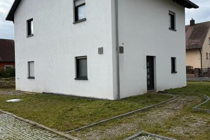 Haus Uehlfeld - 4 Zimmer, 144 m&sup2;, 519.000&euro; | Angebot:25049645