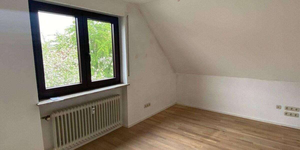 Etagenwohnung Forchheim - 3 Zimmer, 85 m&sup2;, 900&euro; | Angebot:26308897