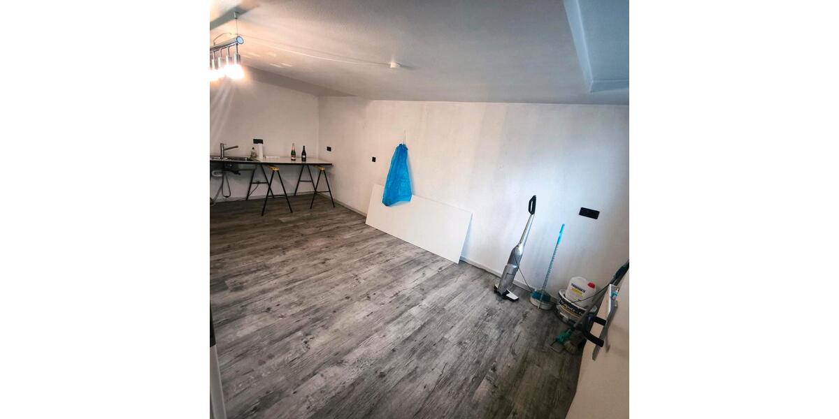 Einfamilienhaus Burgebrach - 8 Zimmer, 235 m&sup2;, 225.000&euro; | Angebot:26777158