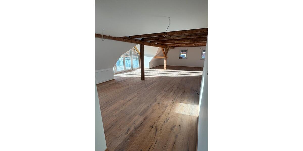 Maisonettenwohnung Burghaslach - 2.5 Zimmer, 106 m&sup2;, 1.200&euro; | Angebot:25812645