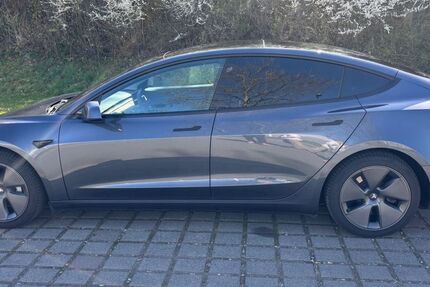 Tesla Model 3 70.000 km 22.500 &euro; Baiersdorf 91083