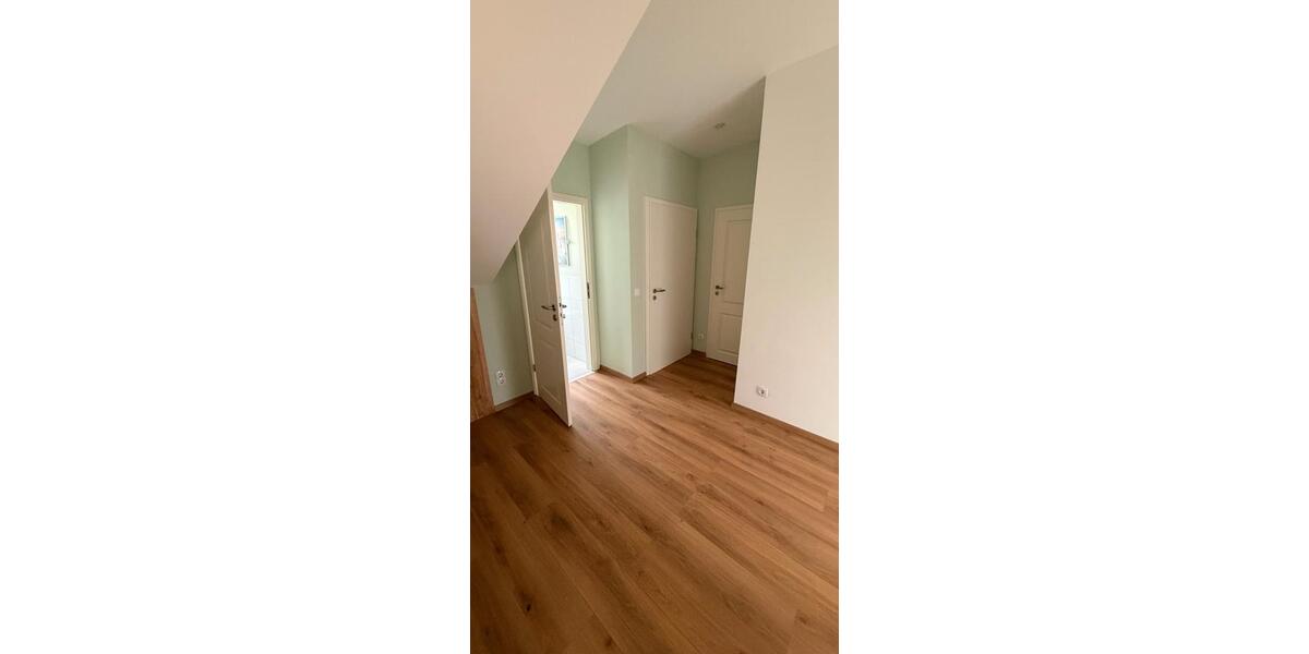Dachgeschoßwohnung Ebermannstadt - 3 Zimmer, 104 m&sup2;, 1.144&euro; | Angebot:26636181