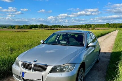 BMW 325 99.811 km 12.000 &euro; Hessdorf 91093