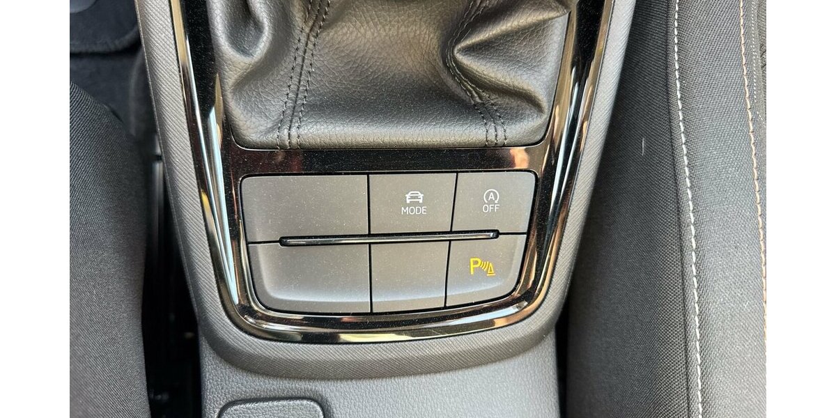 Skoda Scala TSi Clever * LED/Navi-Amundsen/virt.Cockpit/ 27.272 km 17.490 &euro; Bamberg 96052