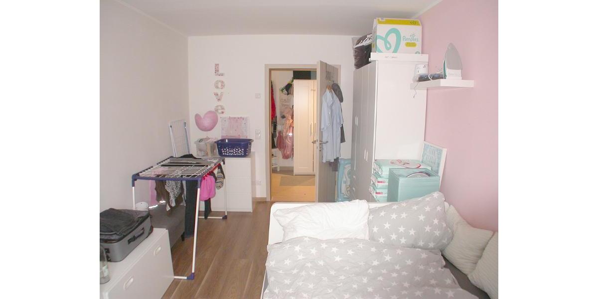 4 Zi. Erdgeschoss Wohnung mit Garten und 2 Stellplätzen - Etagenwohnung Höchstadt | Angebot:26802455
