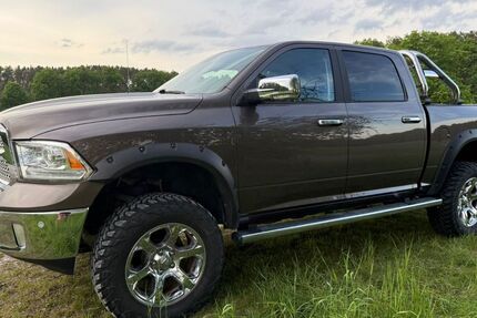 Dodge RAM 54.748 km 41.900 &euro; Hessdorf 91093