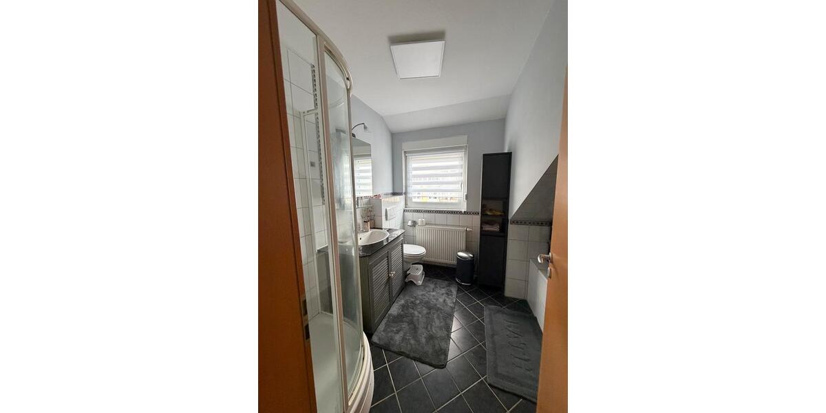 Dachgeschoßwohnung Bischberg - 3 Zimmer, 70 m&sup2;, 210.000&euro; | Angebot:26041876