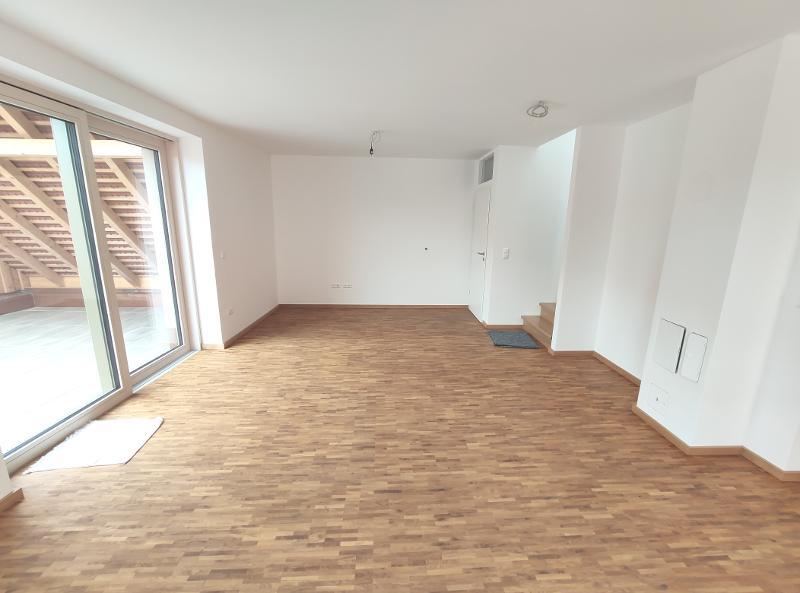 ERSTBEZUG nach Sanierung - Einfamilienhaus mit großer Terrasse und Garage - Einfamilienhaus Pommersfelden | Angebot:21473448