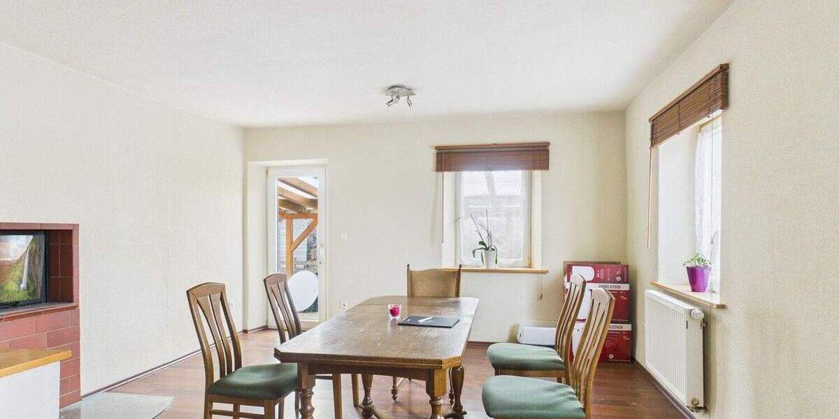 Einfamilienhaus Untermerzbach Recheldorf - 7 Zimmer, 163 m&sup2;, 235.000&euro; | Angebot:25696980