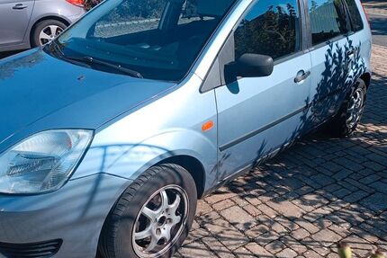 Ford Fiesta 247.417 km 1.199 &euro; Rentweinsdorfer 96184