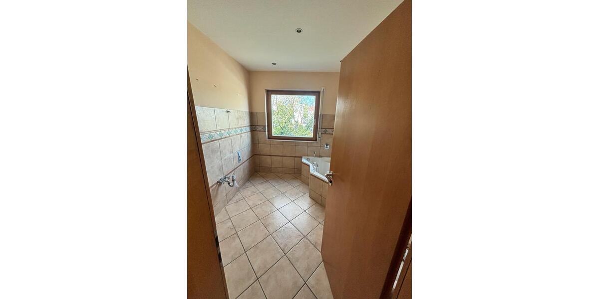 Bungalow Bamberg Am Bruderwald - 7.5 Zimmer, 170 m&sup2;, 750.000&euro; | Angebot:26177926