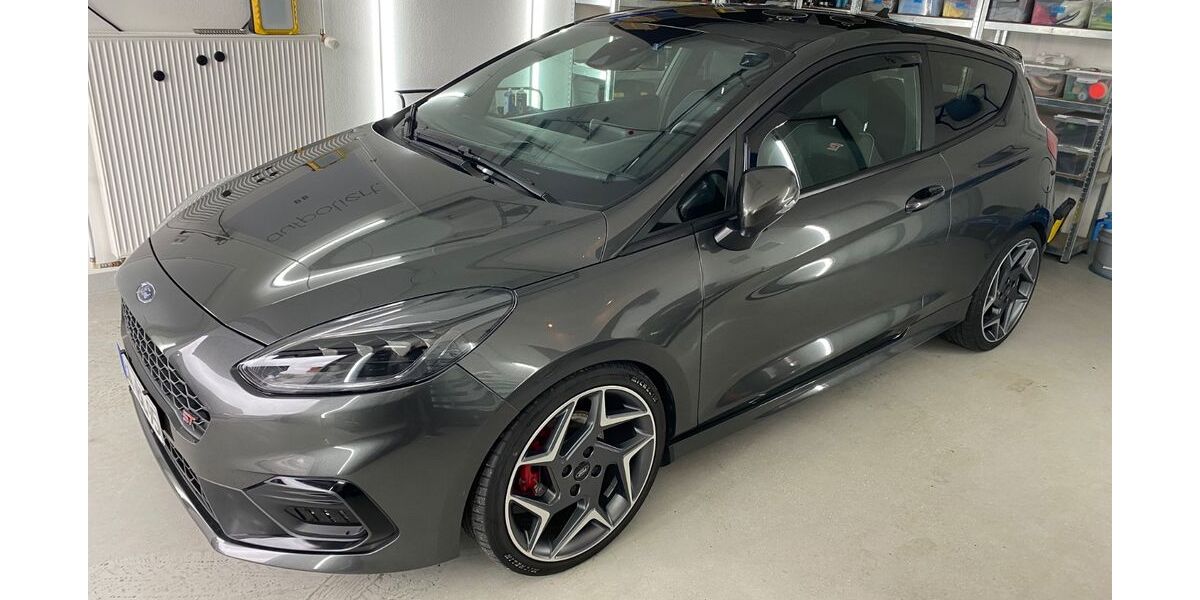 Ford Fiesta 33.200 km 20.990 &euro; Hirschaid 96114