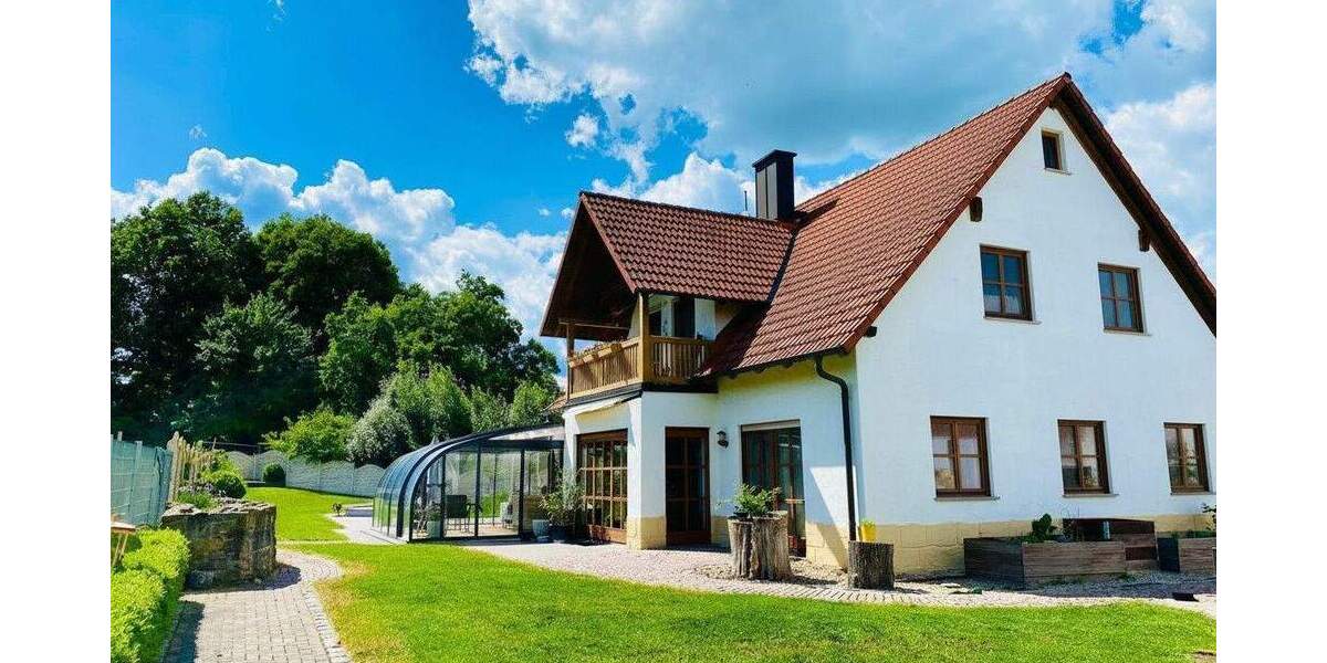 Einfamilienhaus Burgebrach / Ampferbach Ampferbach - 8 Zimmer, 223 m&sup2;, 985.000&euro; | Angebot:25741935