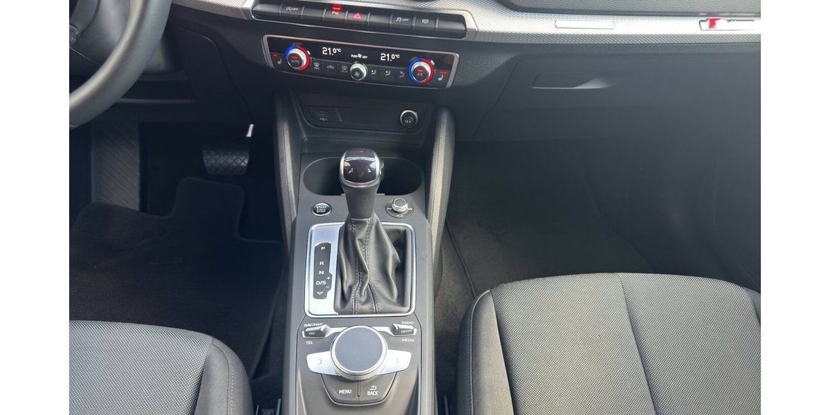Audi Q2 35 TFSI S line *Navi/Kamera/el.HK/SHZG/LED/PDC/ 20.615 km 25.490 &euro; Bamberg 96052