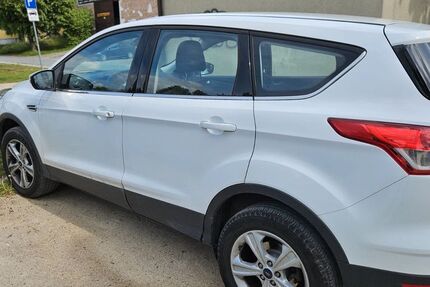 Ford Kuga 68.976 km 14.500 &euro; Scheßlitz 96110