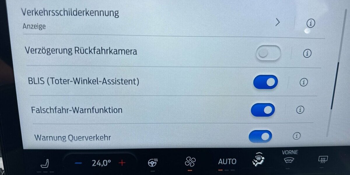 Ford Focus Turnier ST-Line X *AHK//Head-up/Navi/SHZG/PD 7.956 km 23.780 &euro; Bamberg 96052