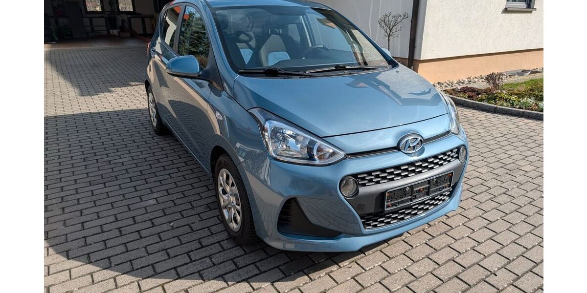 Hyundai i10 28.000 km 8.000 &euro; Rattelsdorf GT Mürsbach 96179