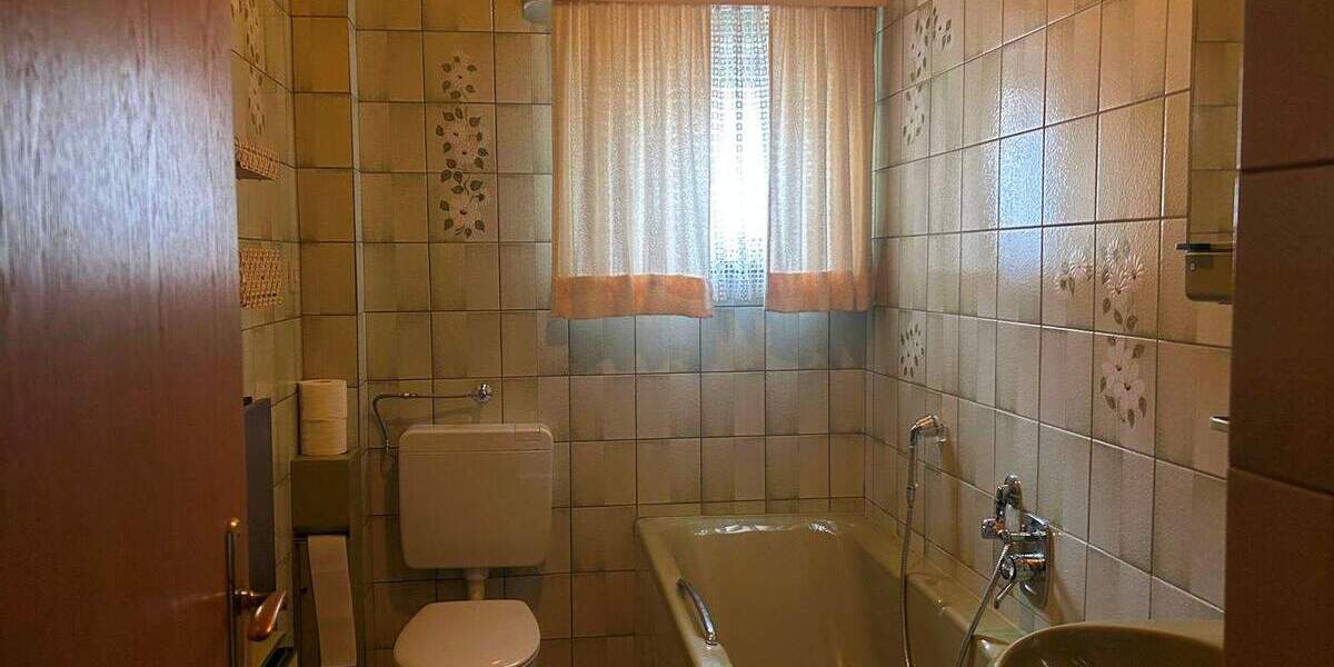 Doppelhaushälfte Eltmann - 5 Zimmer, 120 m&sup2;, 225.000&euro; | Angebot:25669814