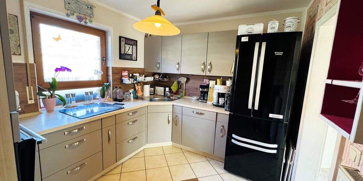 Einfamilienhaus Burghaslach - 6 Zimmer, 130 m&sup2;, 425.000&euro; | Angebot:25744156