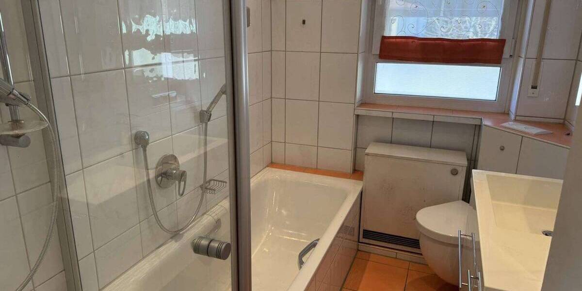 Mehrfamilienhaus, Wohnhaus Frensdorf Reundorf - 7 Zimmer, 169 m&sup2;, 320.000&euro; | Angebot:25996445