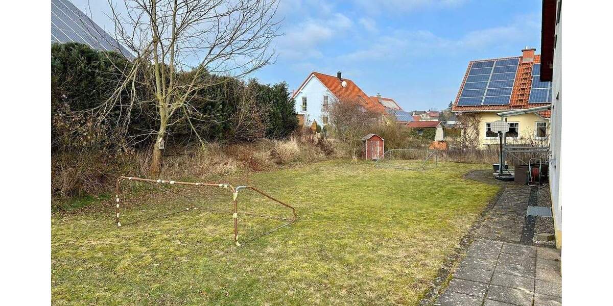 Einfamilienhaus Höchstadt - 7 Zimmer, 160 m&sup2;, 689.000&euro; | Angebot:25671221