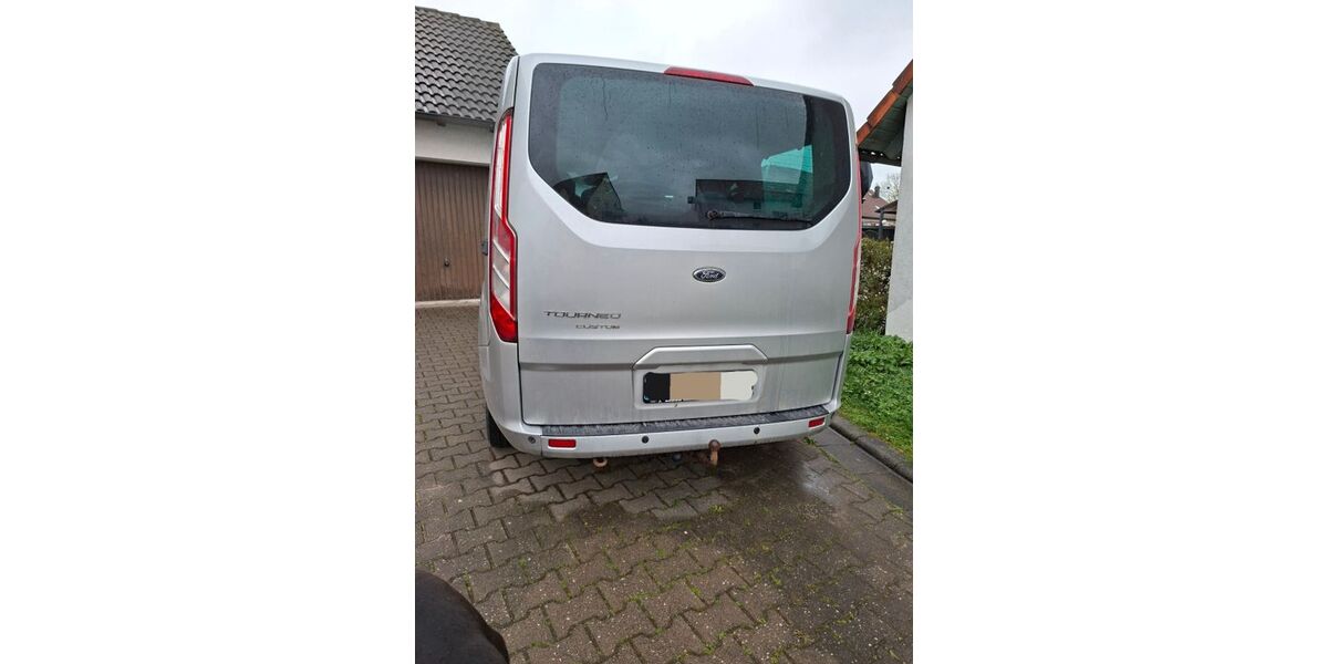 Ford Tourneo Custom 213.000 km 14.000 &euro; Schlüsselfeld 96132