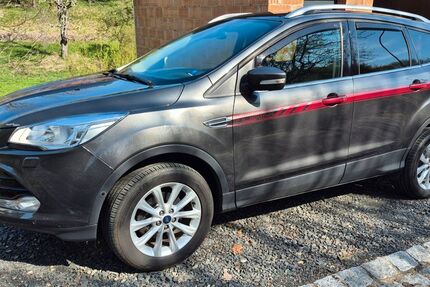 Ford Kuga 93.600 km 8.500 &euro; Ebern 96106