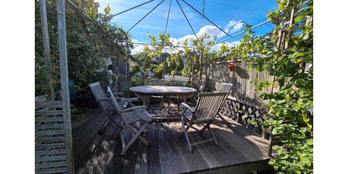 Mehrfamilienhaus, Wohnhaus Möhrendorf - 6.5 Zimmer, 198 m&sup2;, 2.090&euro; | Angebot:26306262