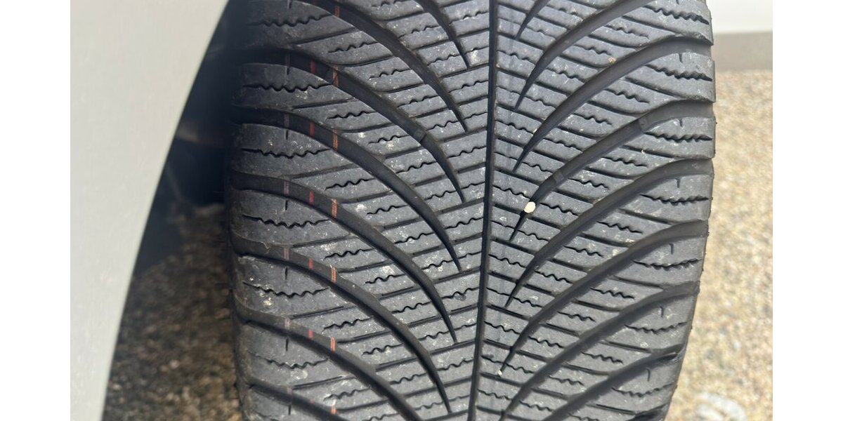 Ford Focus Turnier ST-Line X*Aut./Pano/AHK/Navi/SHZG/PD 17.607 km 22.490 &euro; Bamberg 96052